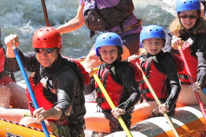 Rafters paddling Hudson River whitewater